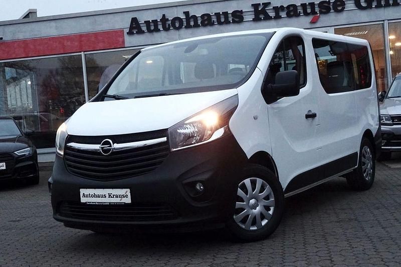 Gebraucht Opel Vivaro 95 PS (69 kW) 2019 Casablancaweiss/glacier/arctic Van / Kleinbus