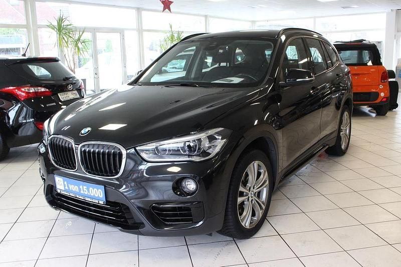 Black magic Gebraucht 2019 BMW X1 Sport Line SUV | 21.500 € (Fairer Preis) - Bild 1/4