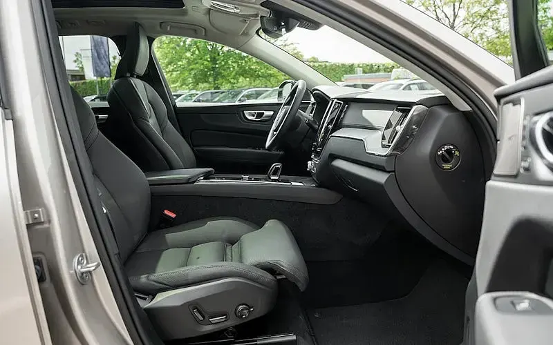 Gebraucht Volvo XC60 Ultra 250 PS (183 kW) 2025 Beige SUV