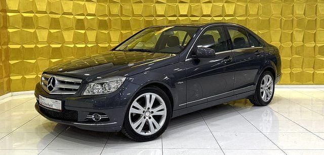 Grau Gebraucht 2010 Mercedes C200 Sport Edition Limousine | 9.990 € (Etwas zu teuer) - Bild 1/4