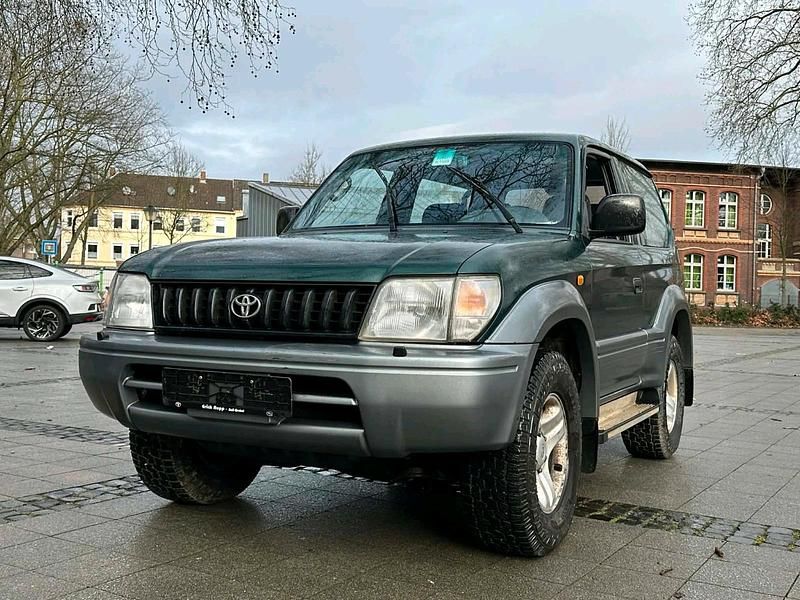 Grün Gebraucht 1996 Toyota Land Cruiser SUV | 6.900 € - Bild 1/4