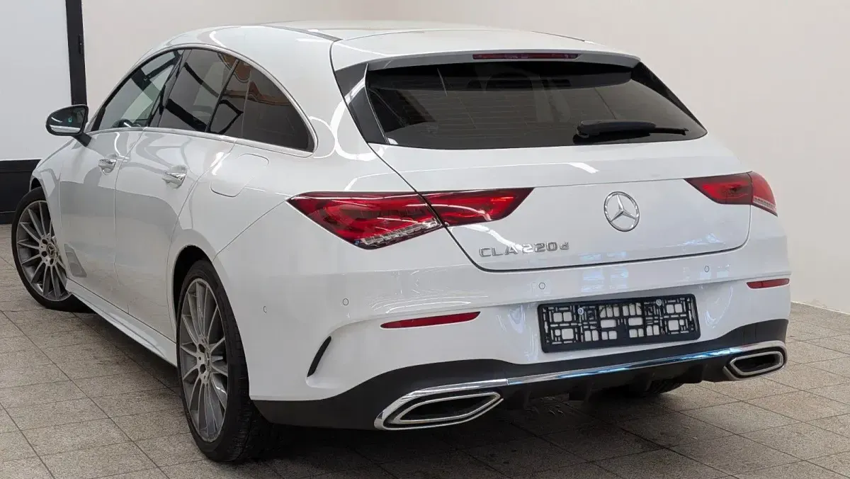 Gebraucht Mercedes CLA220 Premium Plus 190 PS (139 kW) 2021 Weiß Limousine