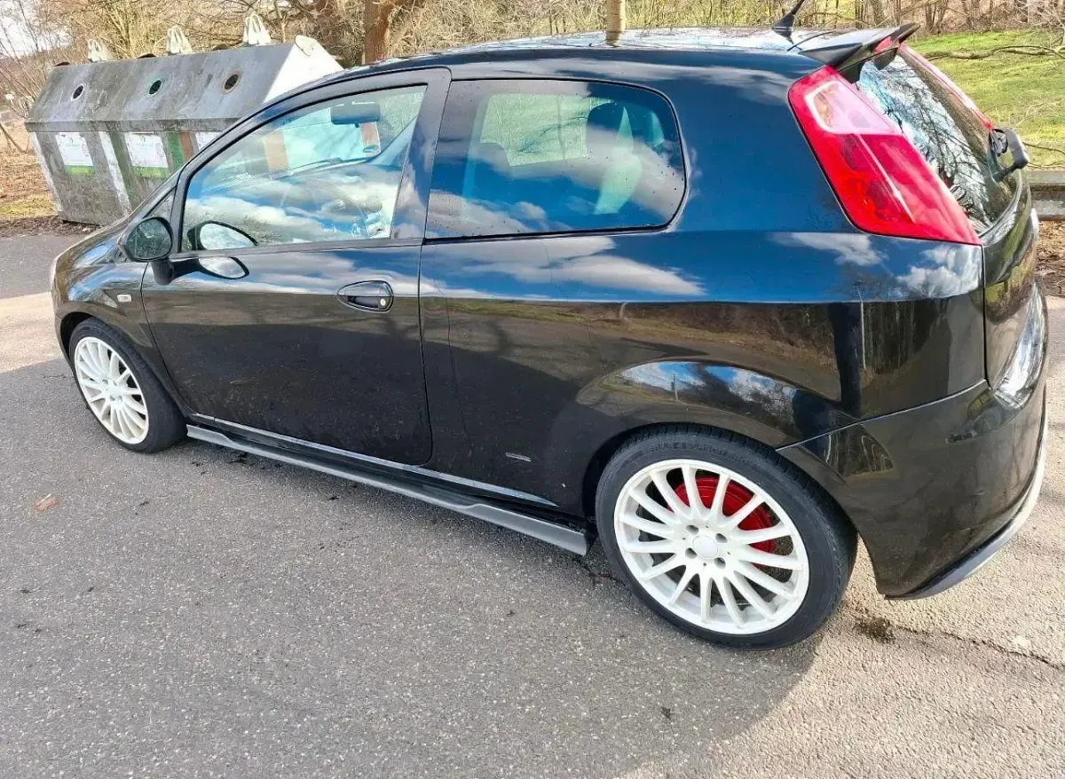 Gebraucht Fiat Punto Active 77 PS (56 kW) 2005 Schwarz Kleinwagen