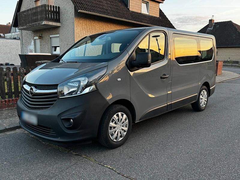 Gebraucht Opel Vivaro 120 PS (88 kW) 2015 Grau Van / Kleinbus