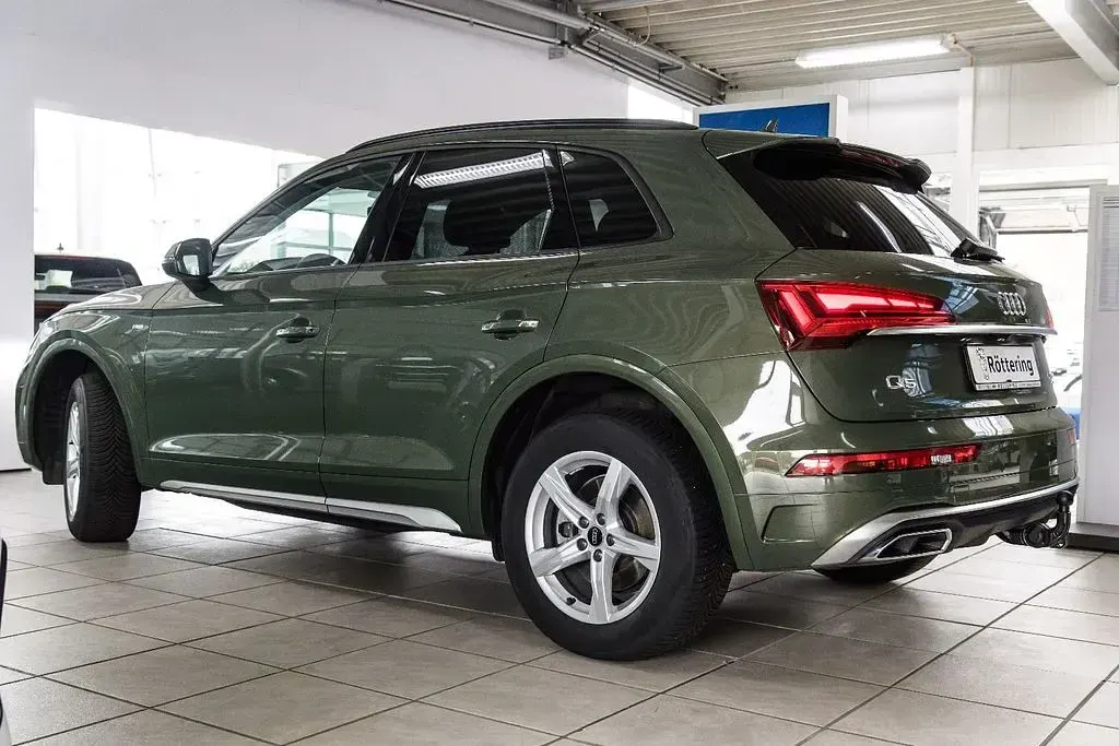 Gebraucht Audi Q5 S-Line 204 PS (150 kW) 2024 Grün SUV