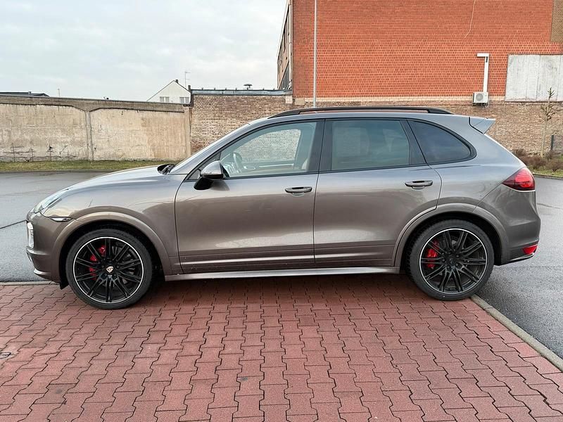 Gebraucht Porsche Cayenne GTS 420 PS (308 kW) 2012 Braun SUV