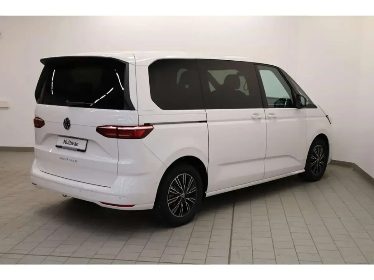 Neu VW Multivan 150 PS (110 kW) 2026 Candyweiß Van / Kleinbus