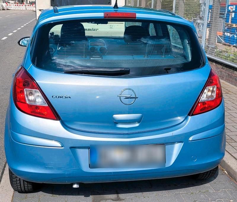 Second-hand Opel Corsa 80 CP (58 kW) 2009 Albastru Hatchback