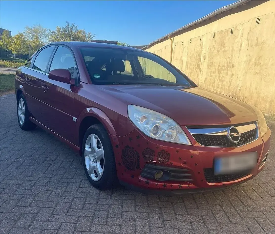 Second-hand Opel Vectra 155 CP (114 kW) 2006 Roșu Berlinǎ