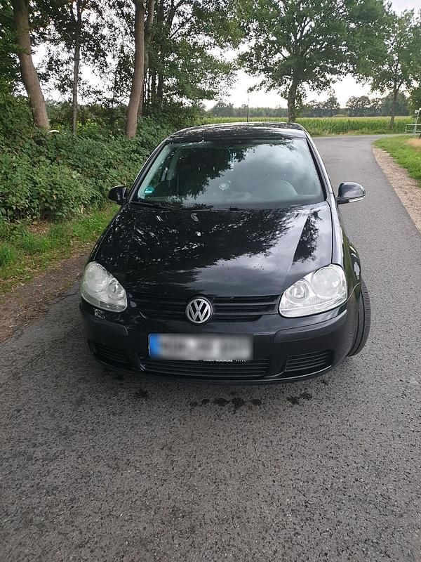 Schwarz Gebraucht 2005 VW Golf V Kleinwagen | 1.300 € (Guter Preis) - Bild 1/4