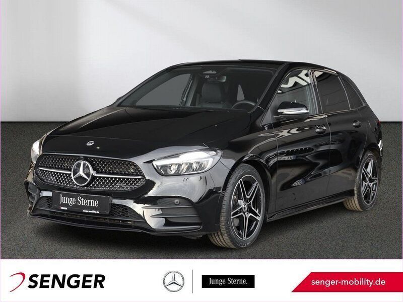 Schwarz Gebraucht 2024 Mercedes B180 AMG line Van / Kleinbus | 34.970 € (Teuer) - Bild 1/4