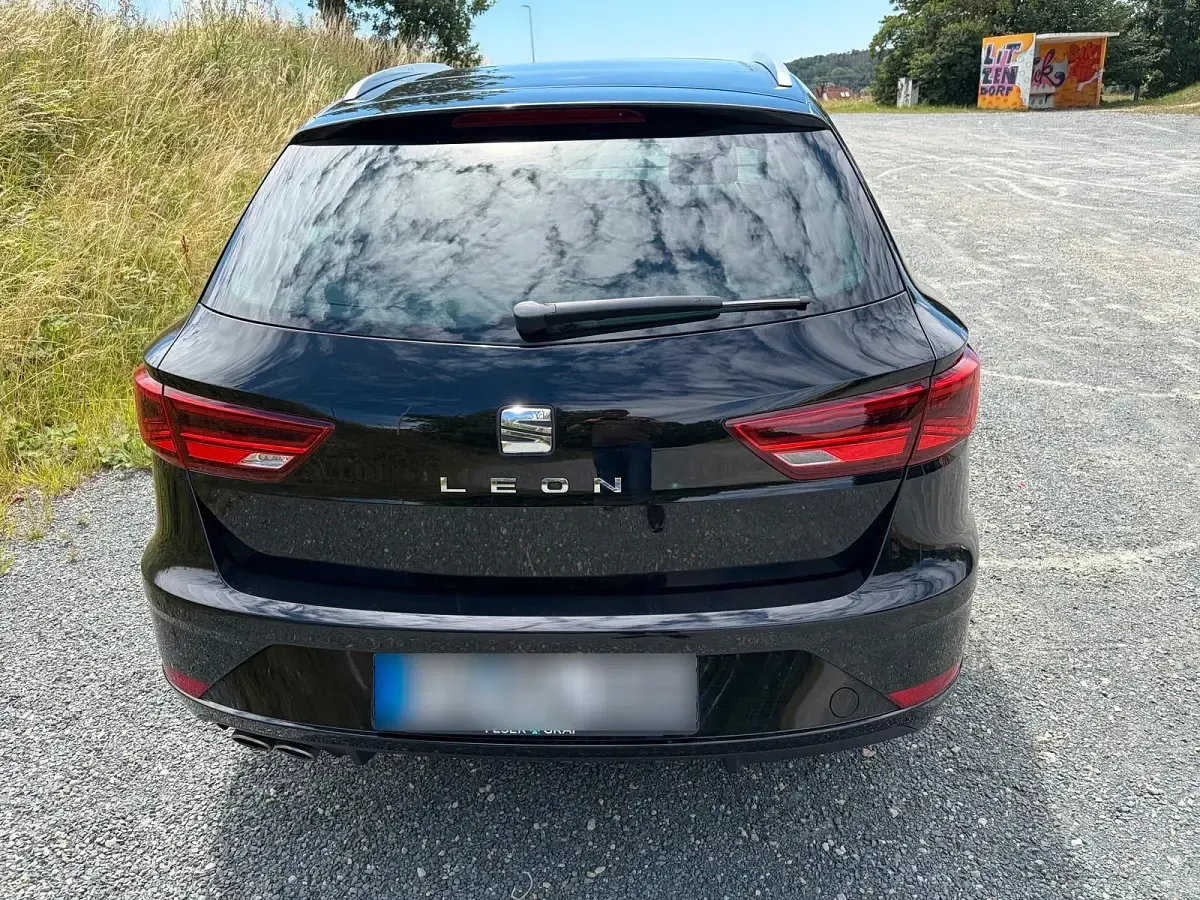 Gebraucht Seat Leon XCELLENCE 150 PS (110 kW) 2019 Schwarz Limousine