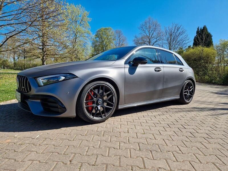Grau Gebraucht 2020 Mercedes A45 AMG AMG Limousine | 44.800 € (Fairer Preis) - Bild 1/4