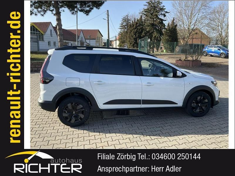 Neu Dacia Jogger Expression 110 PS (80 kW) 2026 Van / Kleinbus