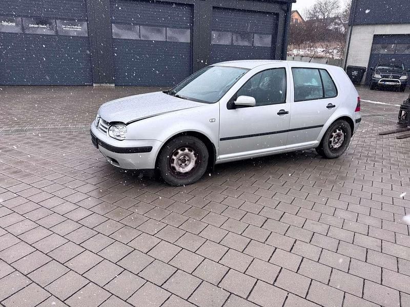 Gebraucht VW Golf IV Edition 102 PS (75 kW) 2001 Silber Limousine