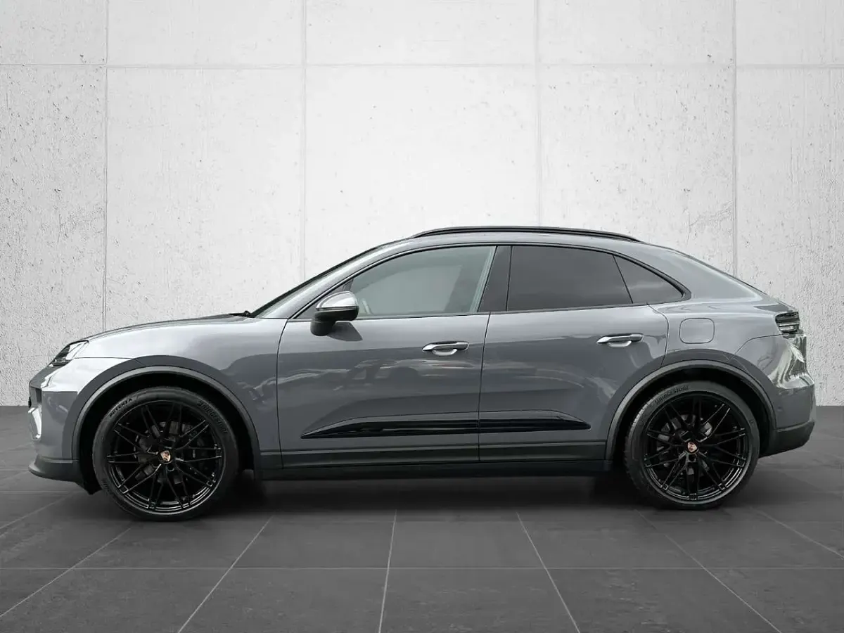 Używany Porsche Macan 300 kW (408 KM) 2025 Szary SUV