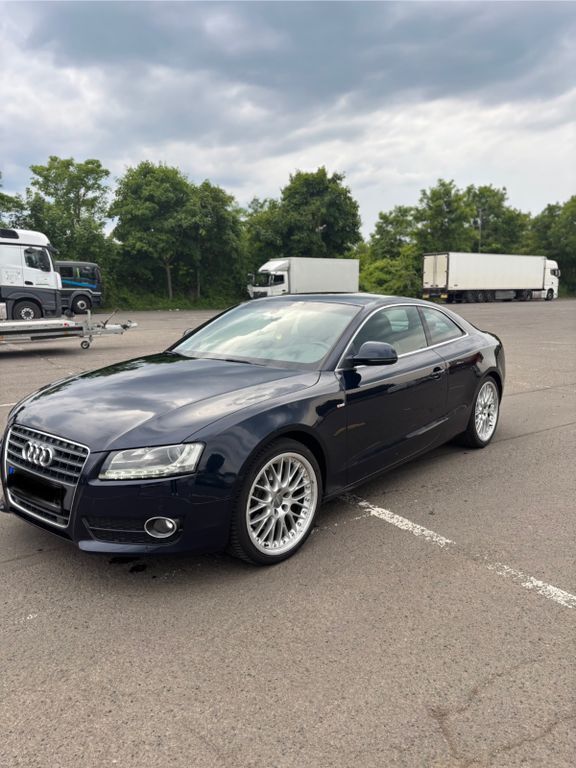Blau Gebraucht 2009 Audi A5 S-line plus Coupé | 7.000 € (Superpreis) - Bild 1/4