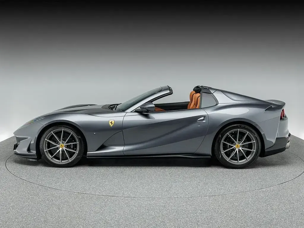 Second-hand Ferrari 812 795 CP (584 kW) 2023 Gri Cabrio