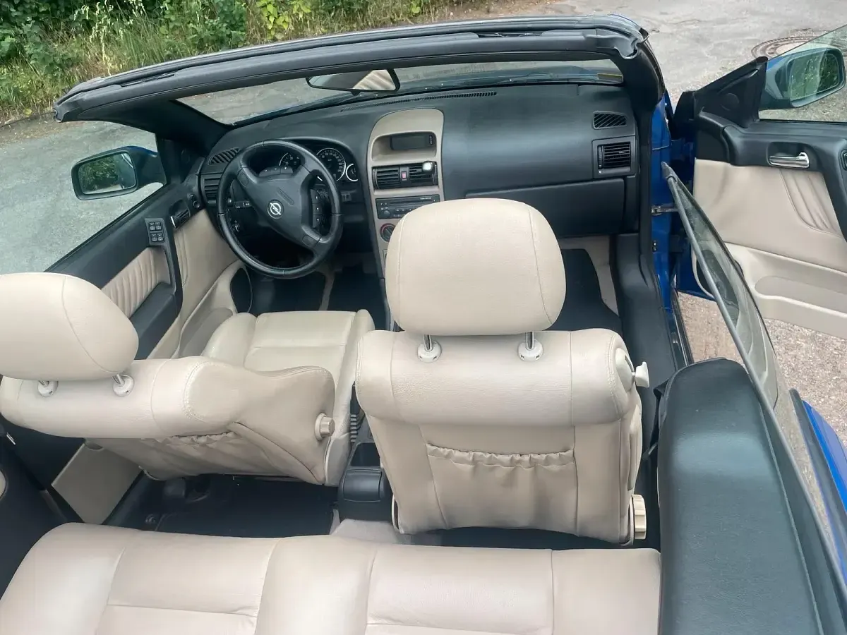 Gebraucht Opel Astra Edition 147 PS (108 kW) 2003 Blau Cabrio