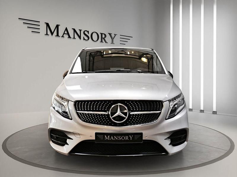 Gebraucht Mercedes V300 Night 237 PS (174 kW) 2022 Silber Van / Kleinbus