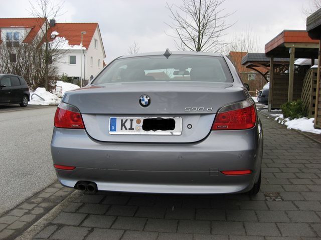 Gebraucht BMW 530 218 PS (160 kW) 2004 Silber metallic Limousine