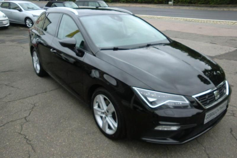 Schwarz Gebraucht 2018 Seat Leon ST FR Kombi | 16.990 € (Fairer Preis) - Bild 1/4