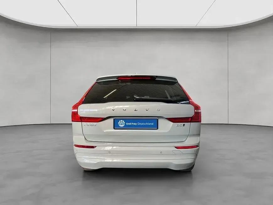 Gebraucht Volvo XC60 Core 250 PS (183 kW) 2024 Vapour grey 740 SUV