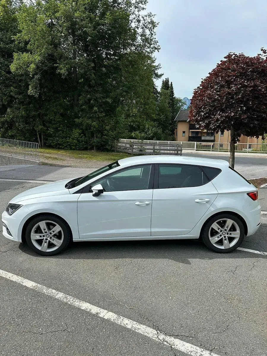 Gebraucht Seat Leon FR 131 PS (96 kW) 2020 Weiß Limousine