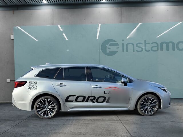 Gebraucht Toyota Corolla Team 140 PS (102 kW) 2024 Silber Kombi