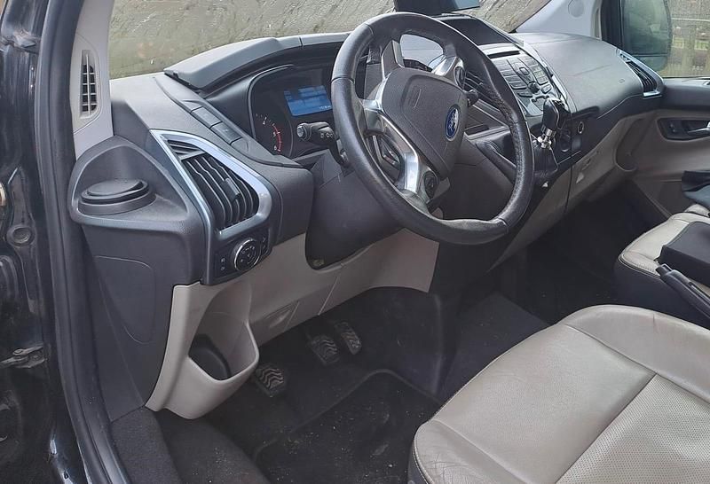 Gebraucht Ford Transit 155 PS (114 kW) 2015 Schwarz Van / Kleinbus