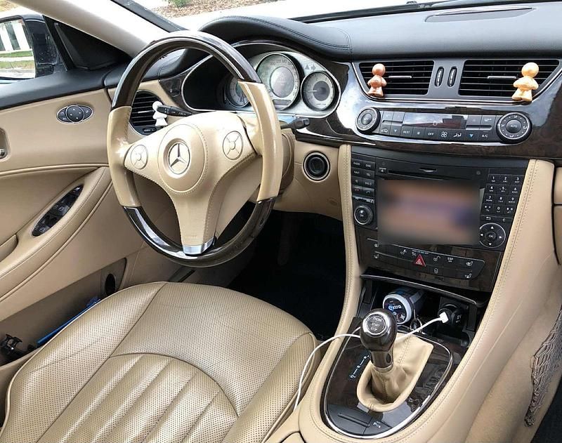 Gebraucht Mercedes CLS320 224 PS (164 kW) 2008 Schwarz Limousine