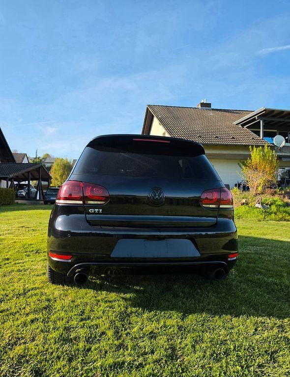 Gebraucht VW Golf VI Edition 349 PS (256 kW) 2011 Schwarz Kleinwagen