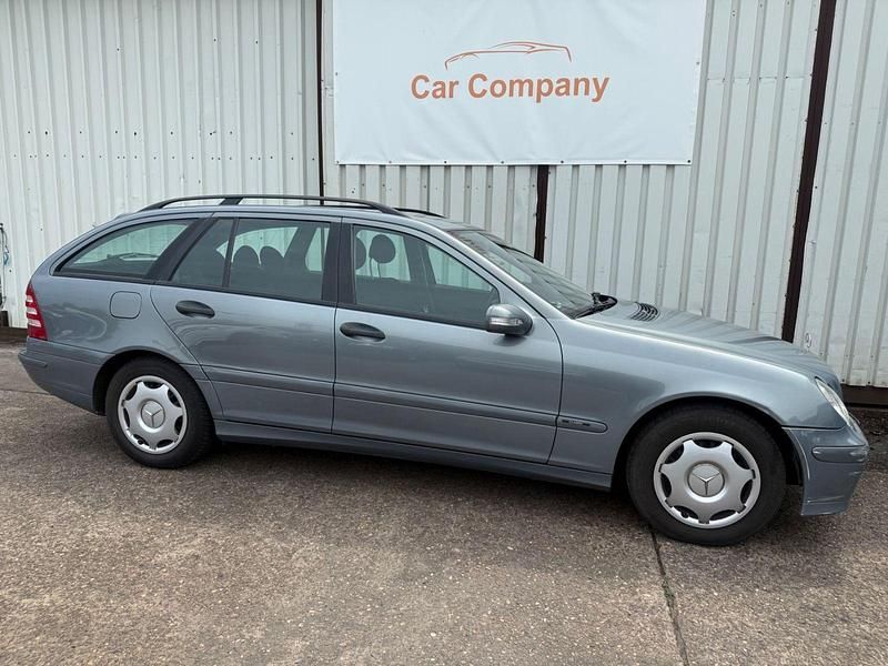 Gebraucht Mercedes C180 143 PS (105 kW) 2005 Silber Kombi
