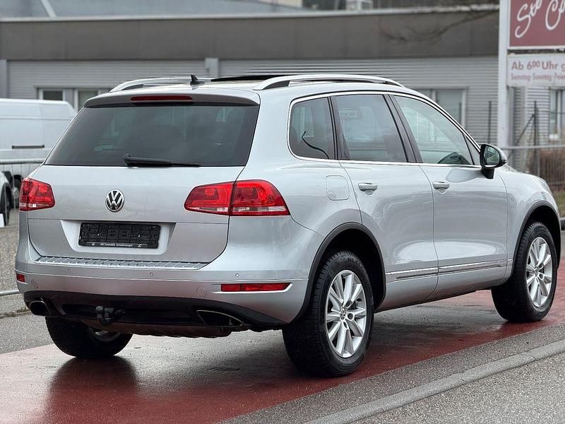 Gebraucht VW Touareg 245 PS (180 kW) 2014 Silber SUV