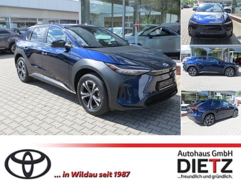 Blau Neu 2025 Toyota bZ4X Team SUV | 42.300 € (Fairer Preis) - Bild 1/4