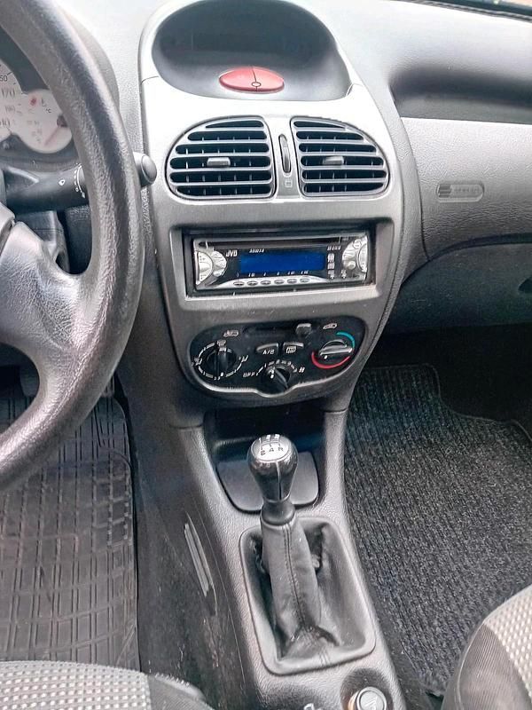 Gebraucht VW Golf IV 75 PS (55 kW) 2005 Kleinwagen