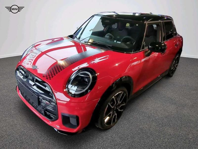 Rot Gebraucht 2024 Mini John Cooper Works Kleinwagen | 36.370 € (Etwas zu teuer) - Bild 1/4
