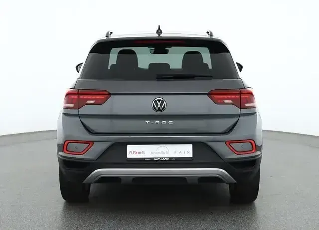 Gebraucht VW T-Roc 150 PS (110 kW) 2024 Grau SUV