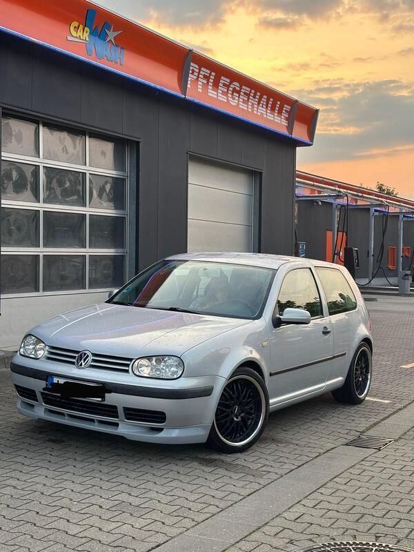Silber Gebraucht 1999 VW Golf IV Basis Kleinwagen | 1.900 € (Fairer Preis) - Bild 1/4