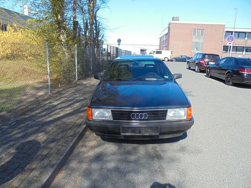 Gebraucht Audi 100 133 PS (97 kW) 1991 Blau Limousine