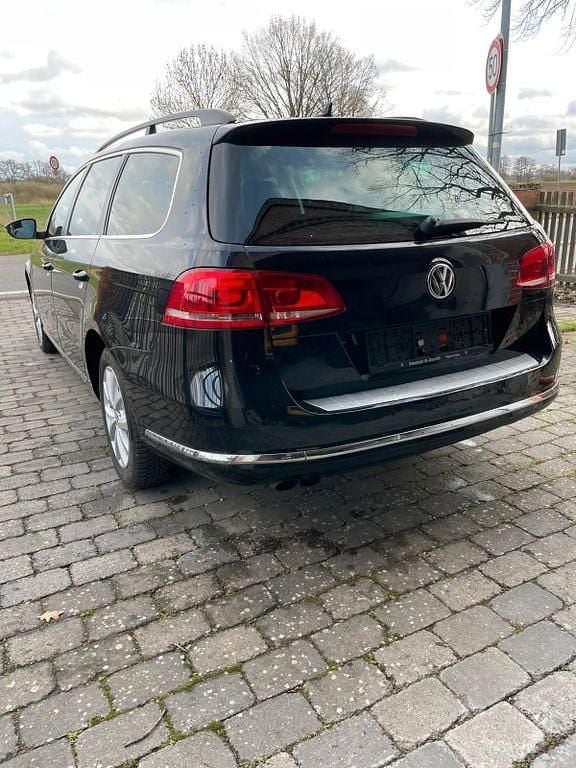 Gebraucht VW Passat Comfortline 140 PS (102 kW) 2012 Schwarz Kombi
