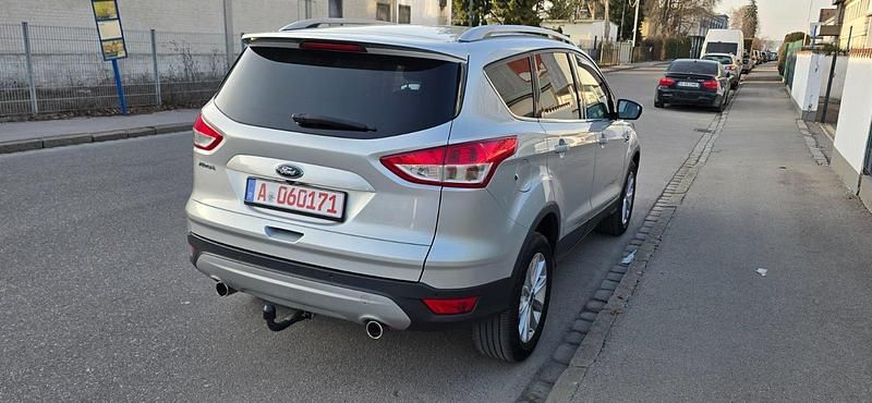 Gebraucht Ford Kuga 179 PS (131 kW) 2015 Silber SUV