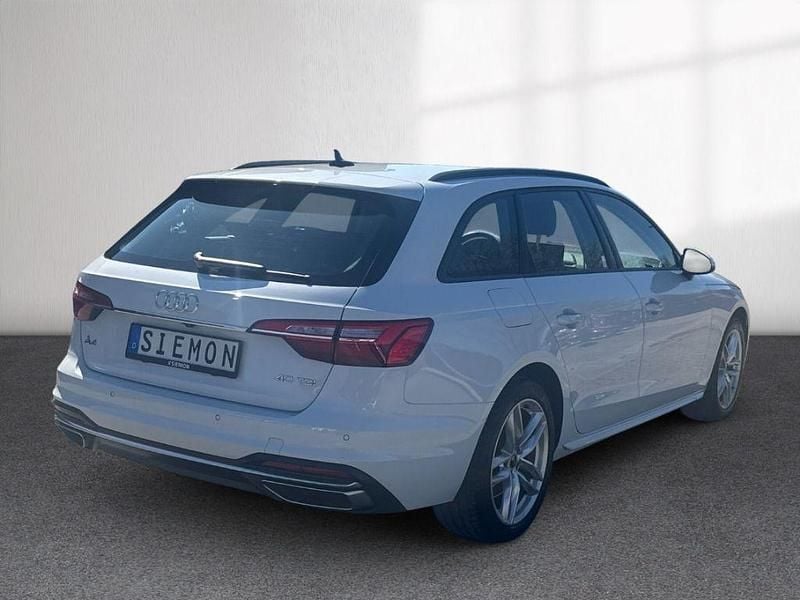 Second-hand Audi A4 Advanced 204 CP (150 kW) 2023 Alb Break