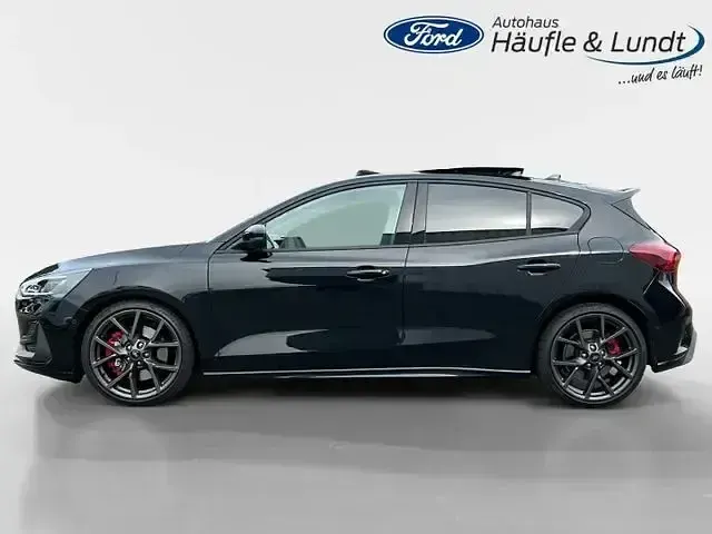 Gebraucht Ford Focus ST 280 PS (205 kW) 2024 Obsidianschwarz metallic Limousine