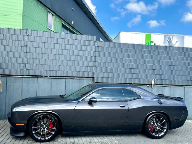 Grau Gebraucht 2021 Dodge Challenger Coupé | 39.000 € (Guter Preis) - Bild 1/4