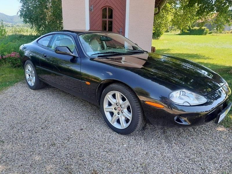 Gebraucht Jaguar XKR 363 PS (266 kW) 2000 Grün Coupé