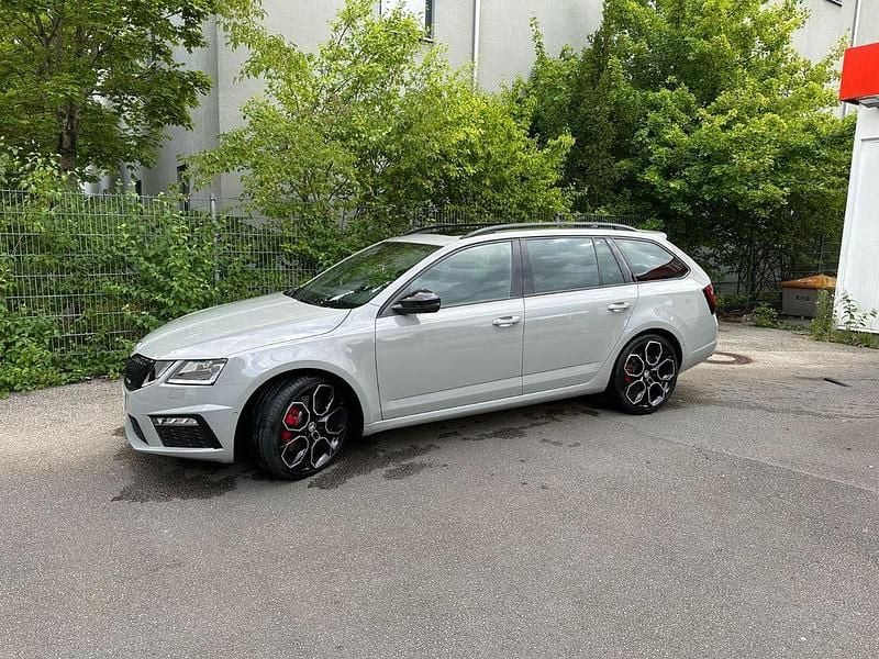 Gebraucht Skoda Octavia RS 245 PS (180 kW) 2020 Grau Kombi