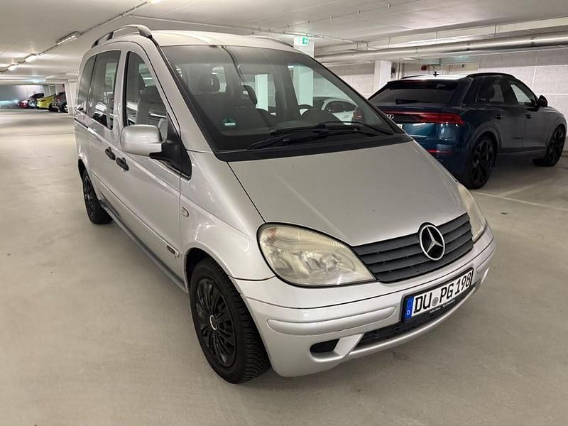 Silber Gebraucht 2003 Mercedes Vaneo Van / Kleinbus | 1.500 € (Fairer Preis) - Bild 1/4