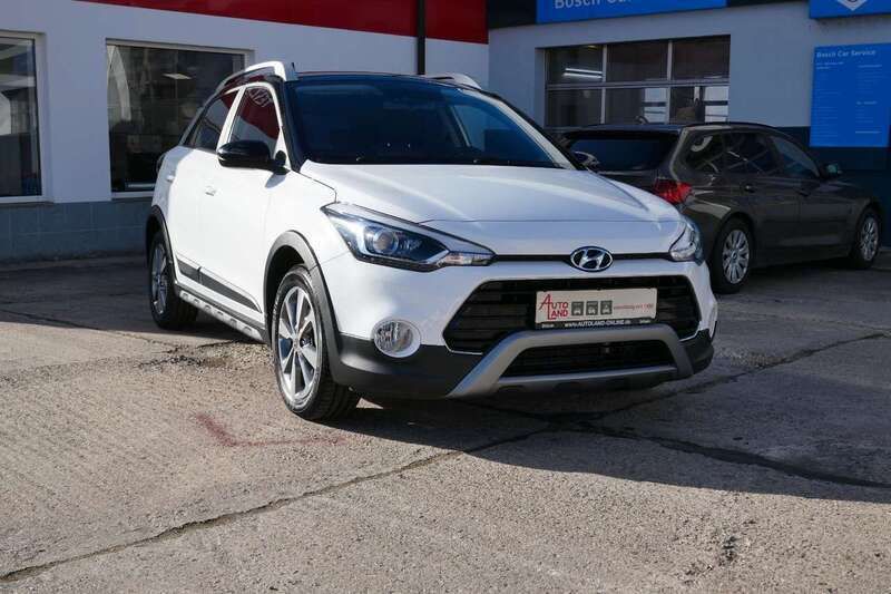Weiß Gebraucht 2020 Hyundai i20 Active Kleinwagen | 15.990 € (Etwas zu teuer) - Bild 1/4
