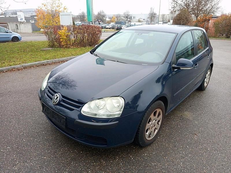 Blau Gebraucht 2004 VW Golf IV Kleinwagen | 900 € (Guter Preis) - Bild 1/4